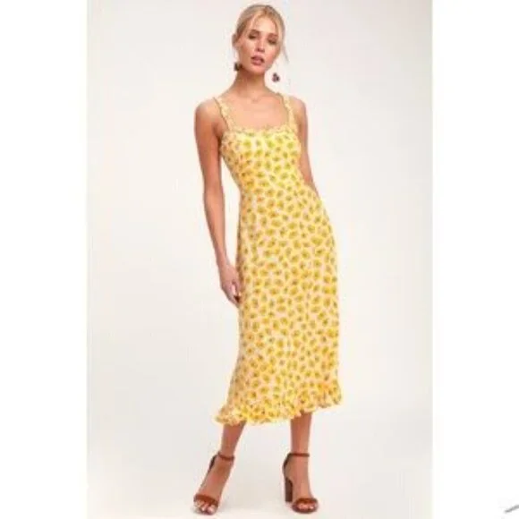 leo lin katrina petal butterfly sleeve linen blend midi dress Katrina Appliqué Butterfly Sleeve Midi Dress
